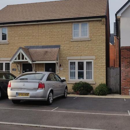 30 Aldiss Drive Hotel Kingston Bagpuze Kültér fotó